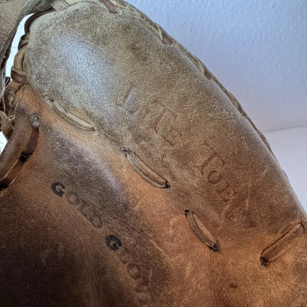 Vintage Rawlings Gold Glove Catchers Mitt HOH Lite Toe Left Hand 210 LTF USA
